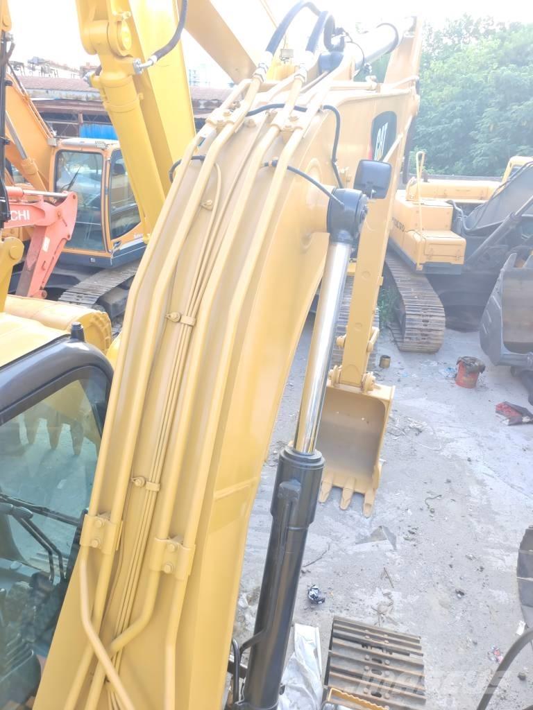 CAT 312 Vikšriniai ekskavatoriai