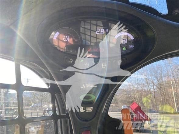 Bobcat T770 Krautuvai su šoniniu pasukimu
