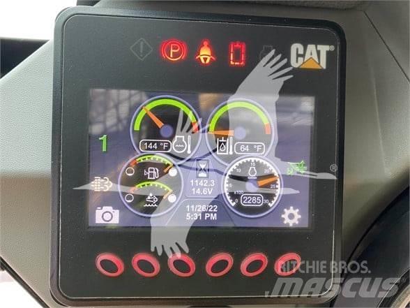 CAT 299D3 Krautuvai su šoniniu pasukimu