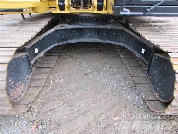 CAT 313FL Vikšriniai ekskavatoriai