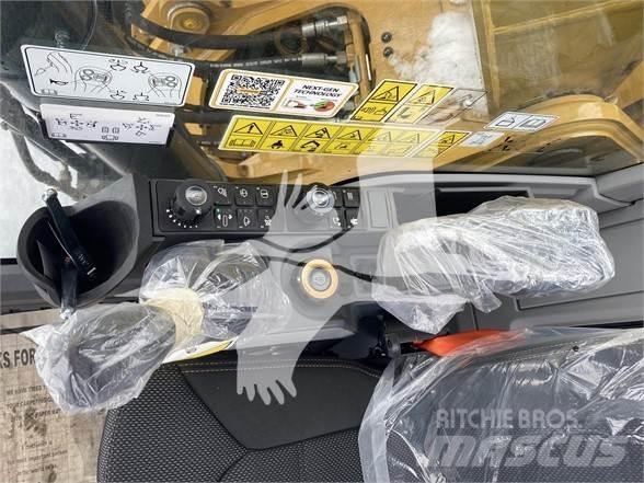 CAT 325 Vikšriniai ekskavatoriai