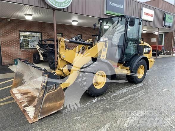 CAT 906M Naudoti ratiniai krautuvai