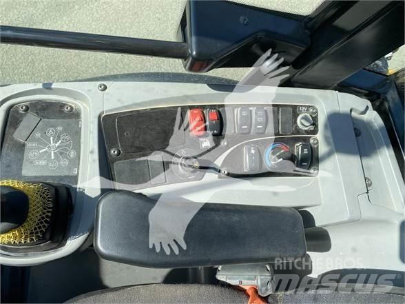 CAT 906M Naudoti ratiniai krautuvai