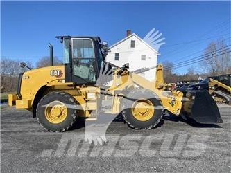CAT 910 Naudoti ratiniai krautuvai