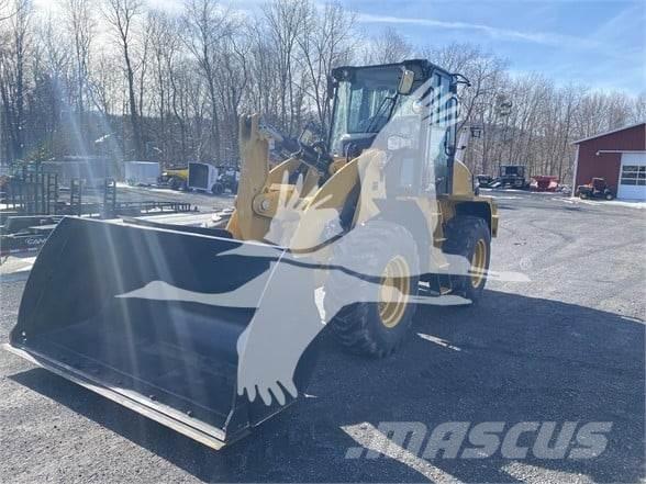 CAT 910 Naudoti ratiniai krautuvai