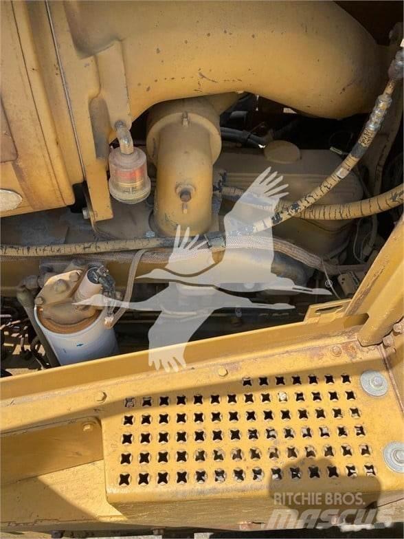 CAT D8N Vikšriniai buldozeriai