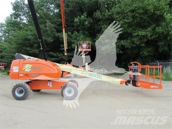 JLG 400S Teleskopiniai keltuvai