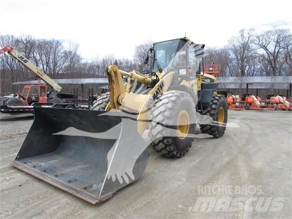 Komatsu WA320 Naudoti ratiniai krautuvai