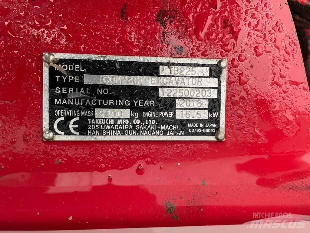 Takeuchi TB 225 Mini ekskavatoriai < 7 t