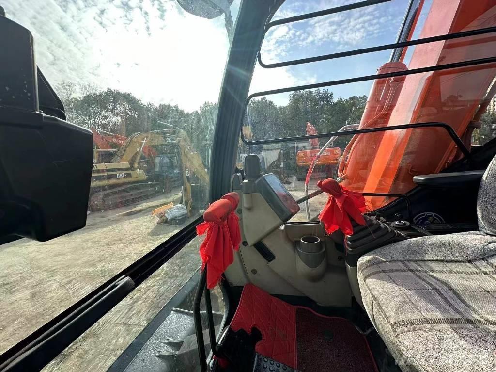 Hitachi ZX 70 Vikšriniai ekskavatoriai