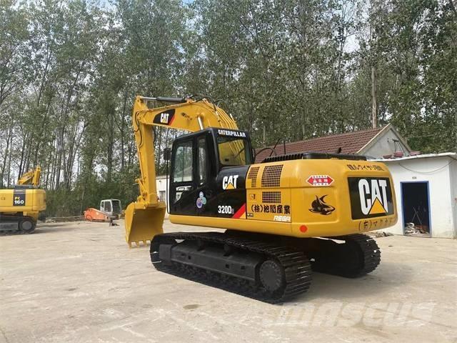 CAT 320D2 Vikšriniai ekskavatoriai