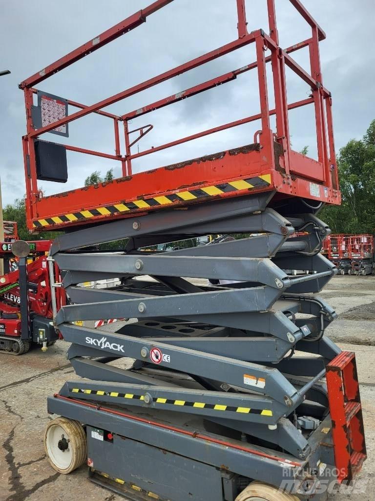 SkyJack 46/32 Žirkliniai keltuvai