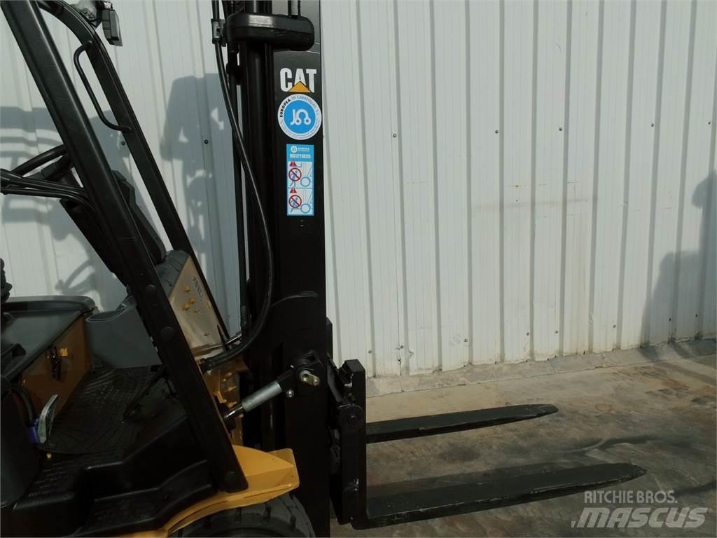 CAT EP20NT MC Elektriniai šakiniai krautuvai