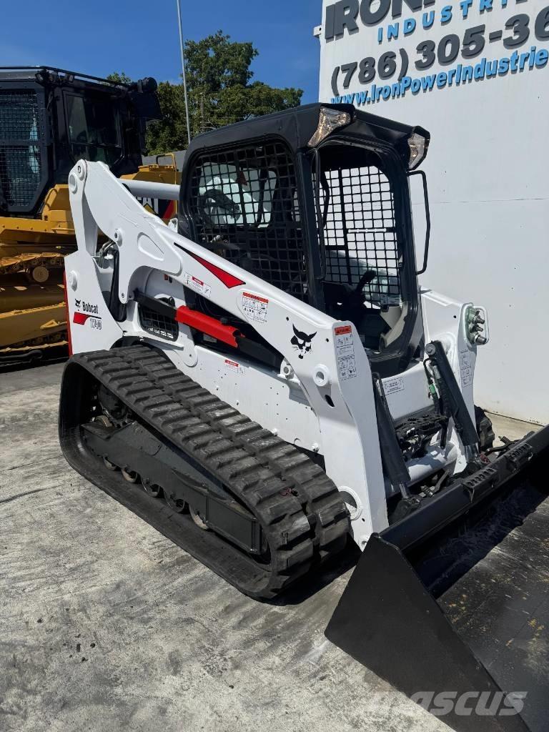 Bobcat T 740 Krautuvai su šoniniu pasukimu