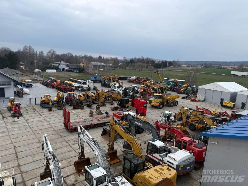 Komatsu PW148-10 Ratiniai ekskavatoriai