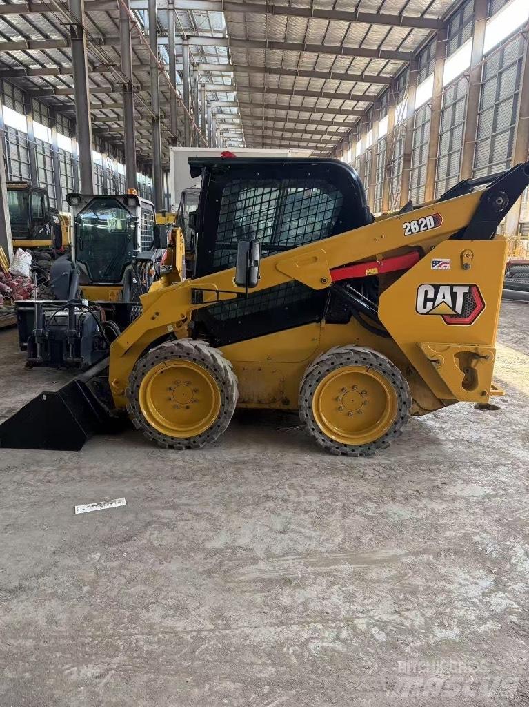 CAT 262 D Krautuvai su šoniniu pasukimu