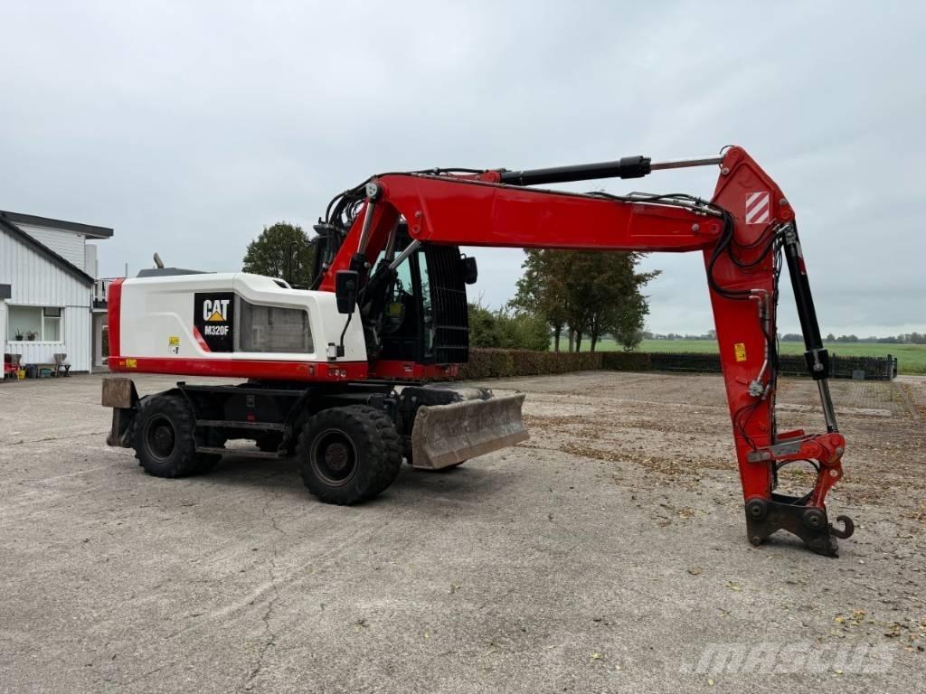 CAT M320F Ratiniai ekskavatoriai