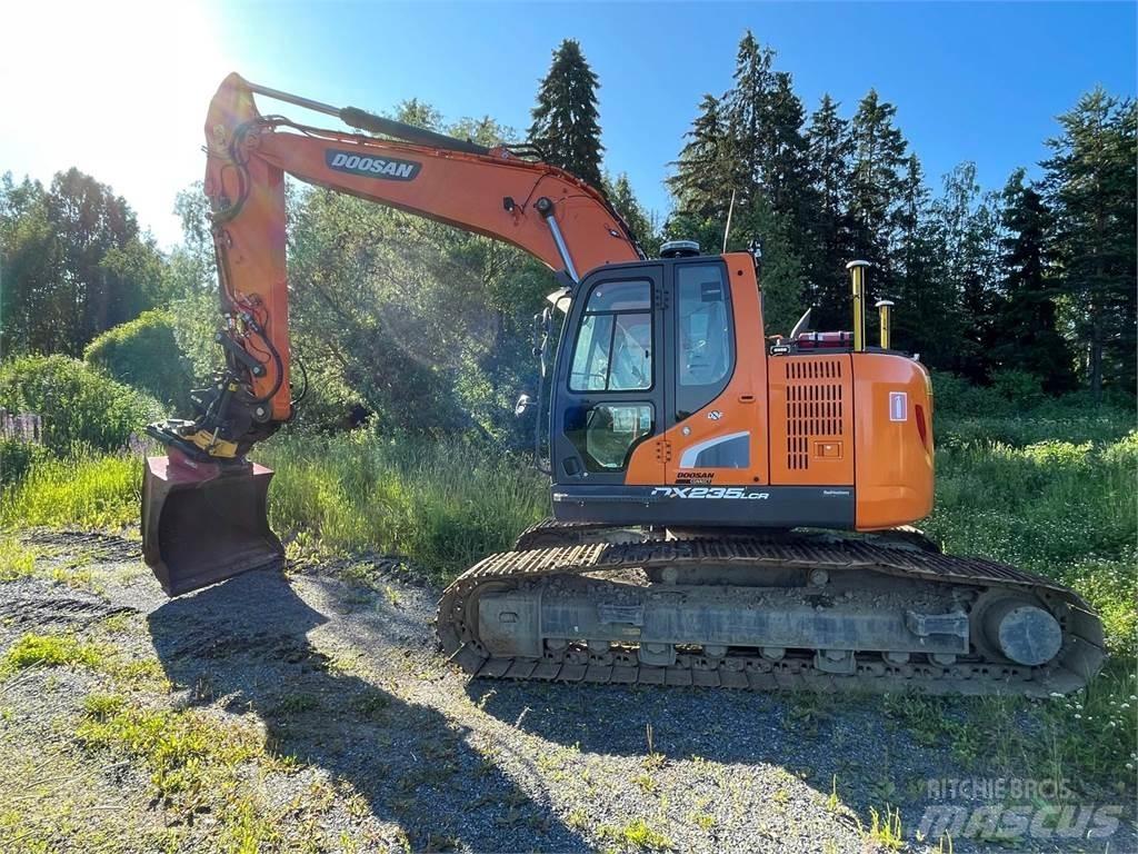 Doosan DX235 LRC Vikšriniai ekskavatoriai