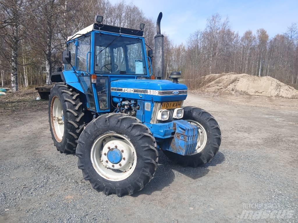 Ford 5610 Farmal Traktoriai