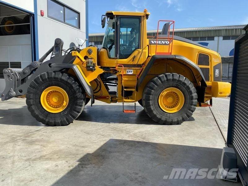 Volvo L 150 H Naudoti ratiniai krautuvai