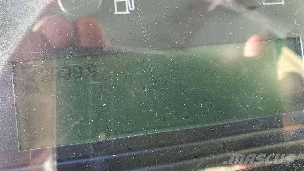 CAT 908 M Naudoti ratiniai krautuvai