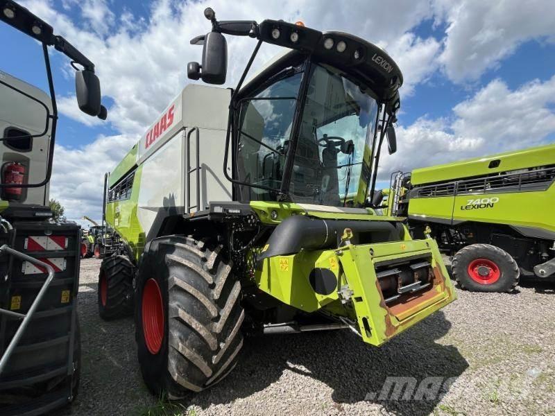 CLAAS LEXION 7600 Derliaus nuėmimo kombainai