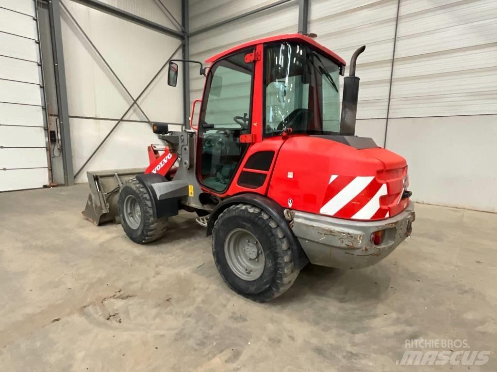 Volvo L 25 F Naudoti ratiniai krautuvai