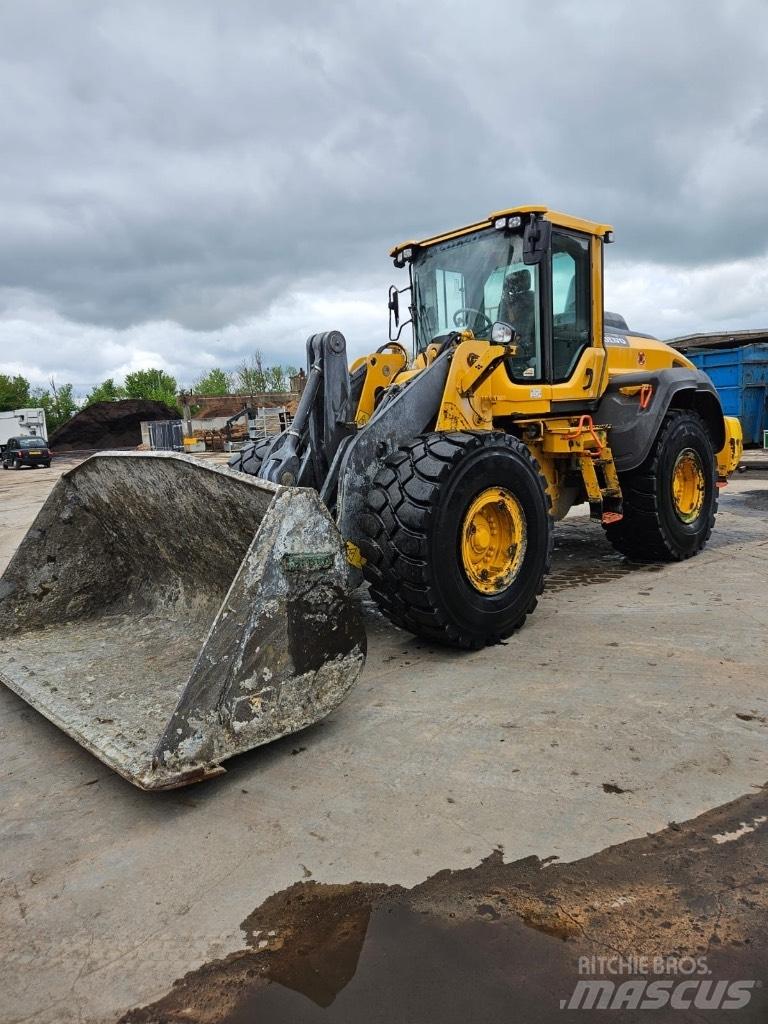 Volvo L 110 H Naudoti ratiniai krautuvai