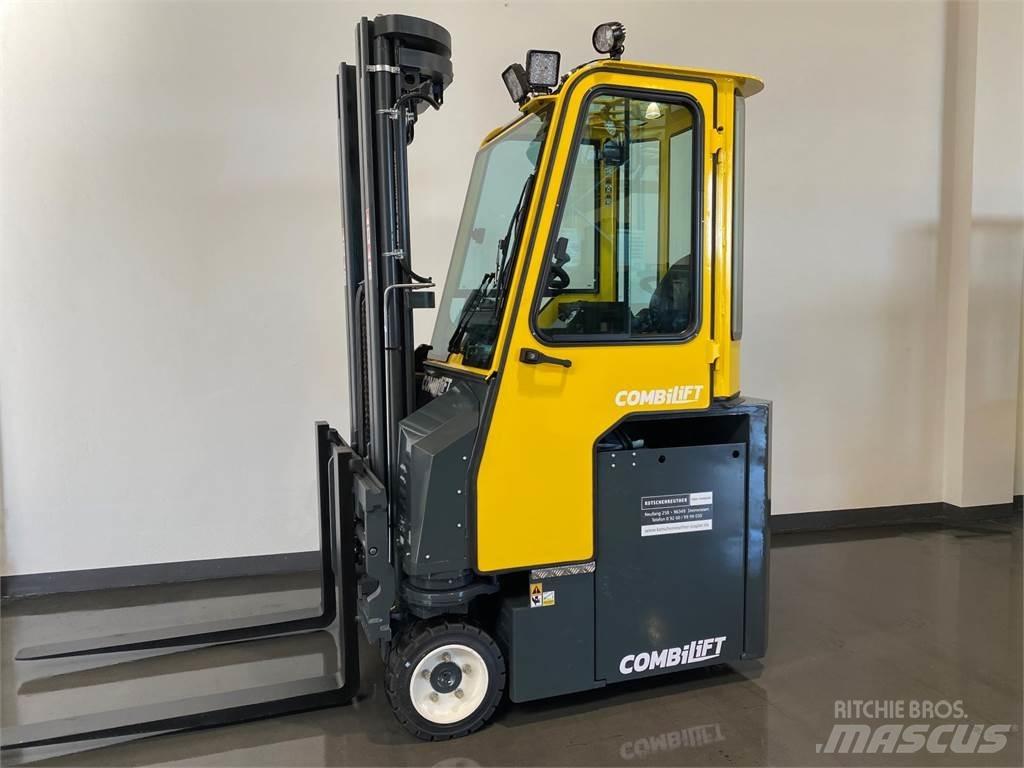 Combilift CBE3000 Šakiniai krautuvai su privažiavimu iš visų keturių pusių