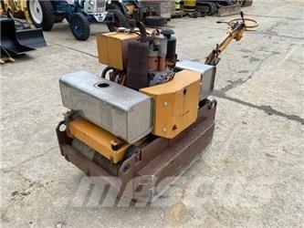 CASE Vibromax W 70 Porinių būgnų volai