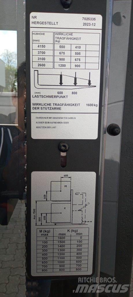 Toyota SWE120L Rankiniai vėžimėliai