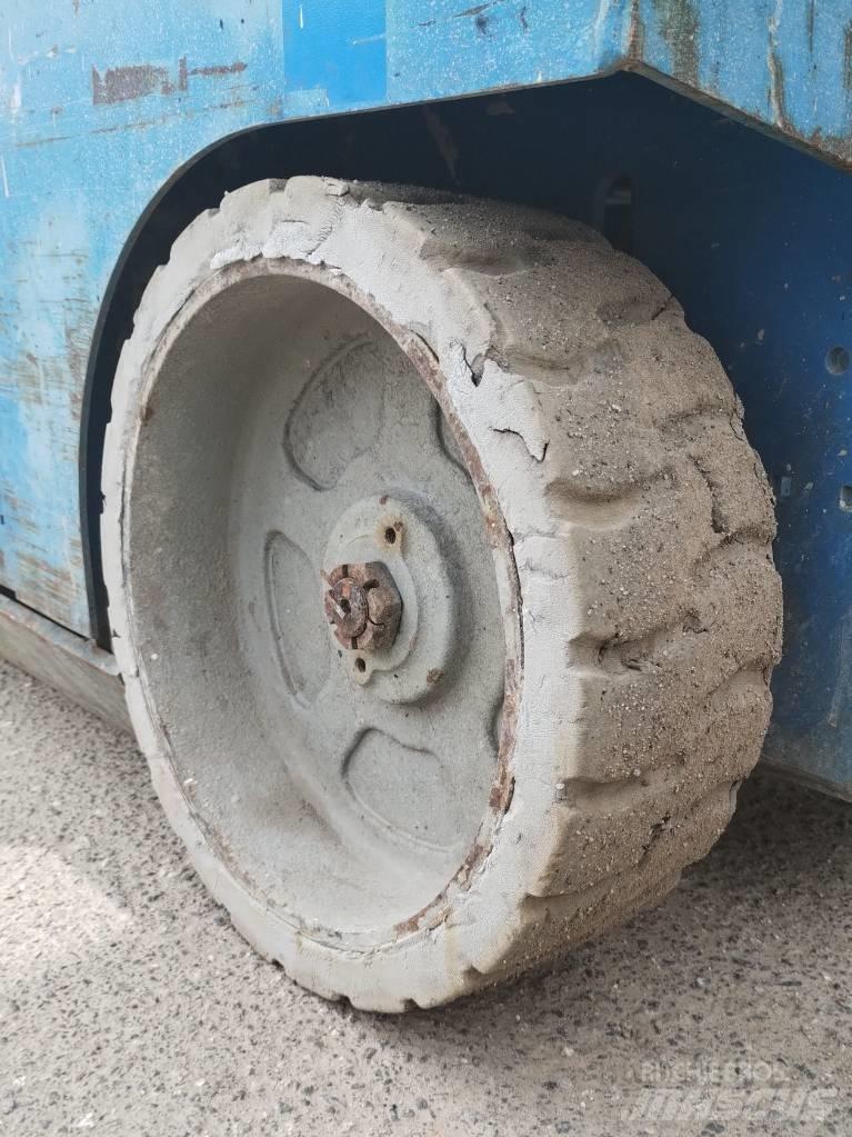 Genie GS 3246 Žirkliniai keltuvai