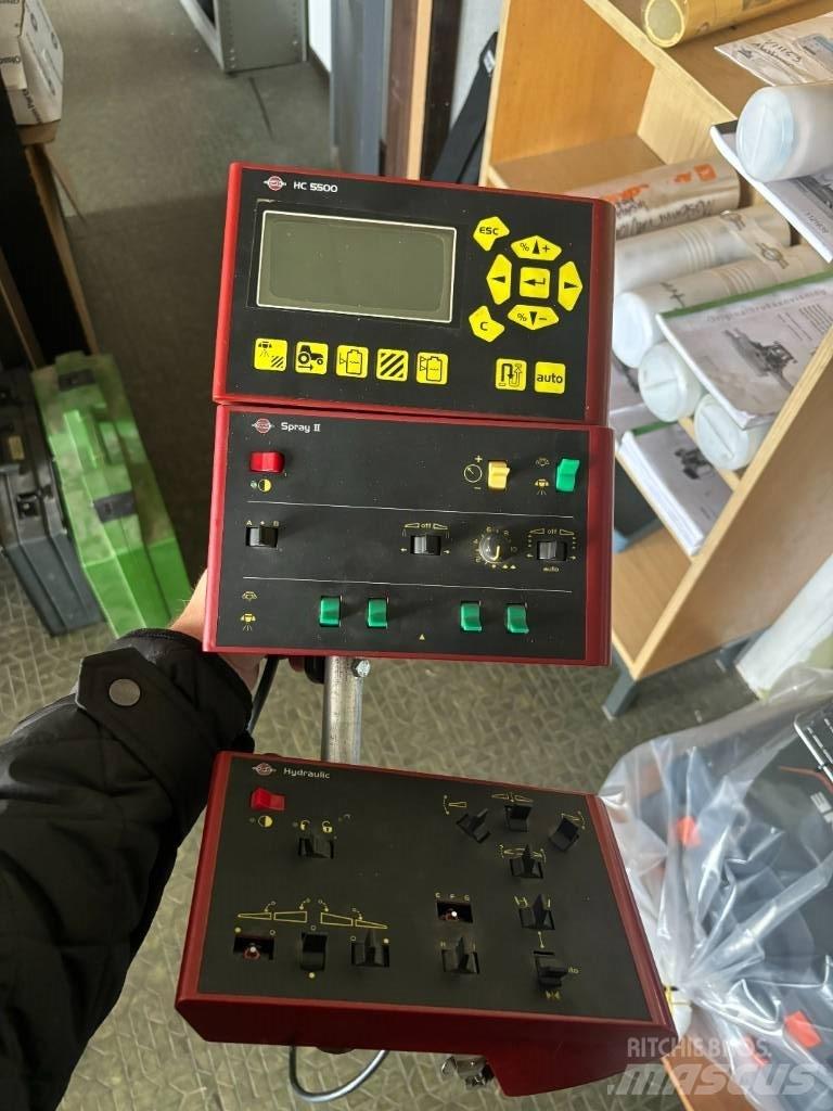 Hardi Commander 3200 Prikabinami purkštuvai