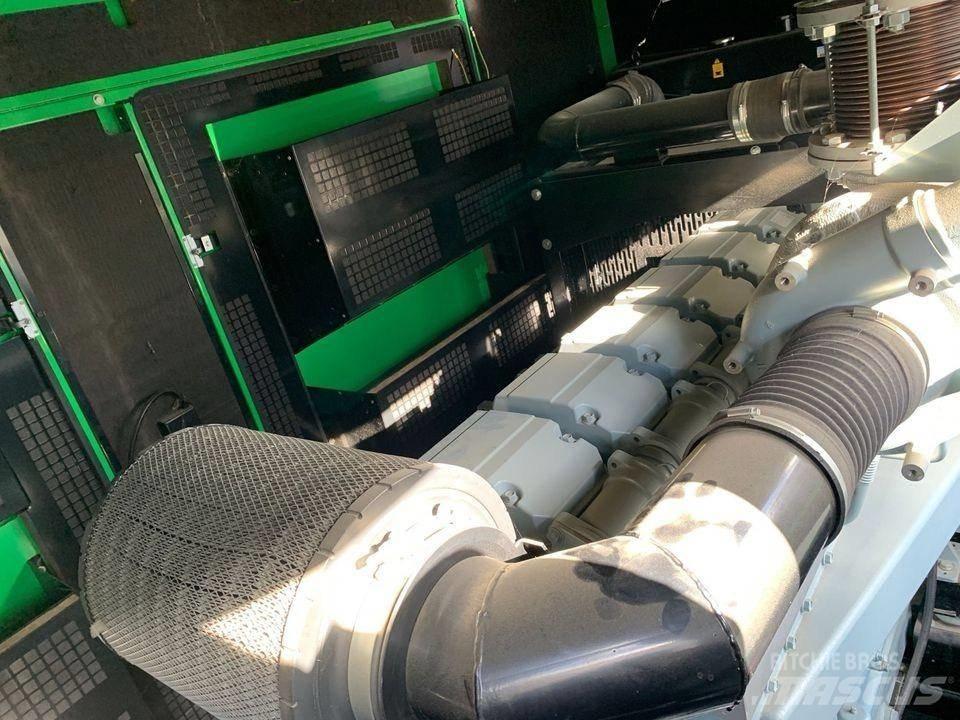 Mitsubishi 765 KVA Dyzeliniai generatoriai