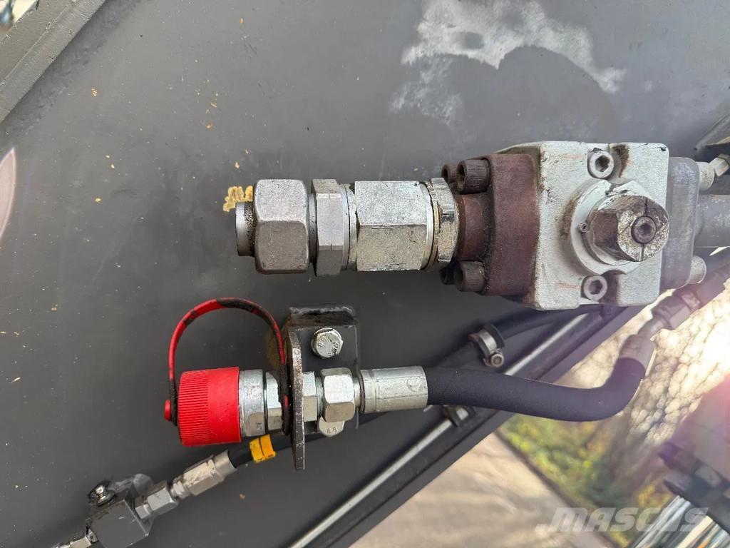 Volvo EC250E Vikšriniai ekskavatoriai