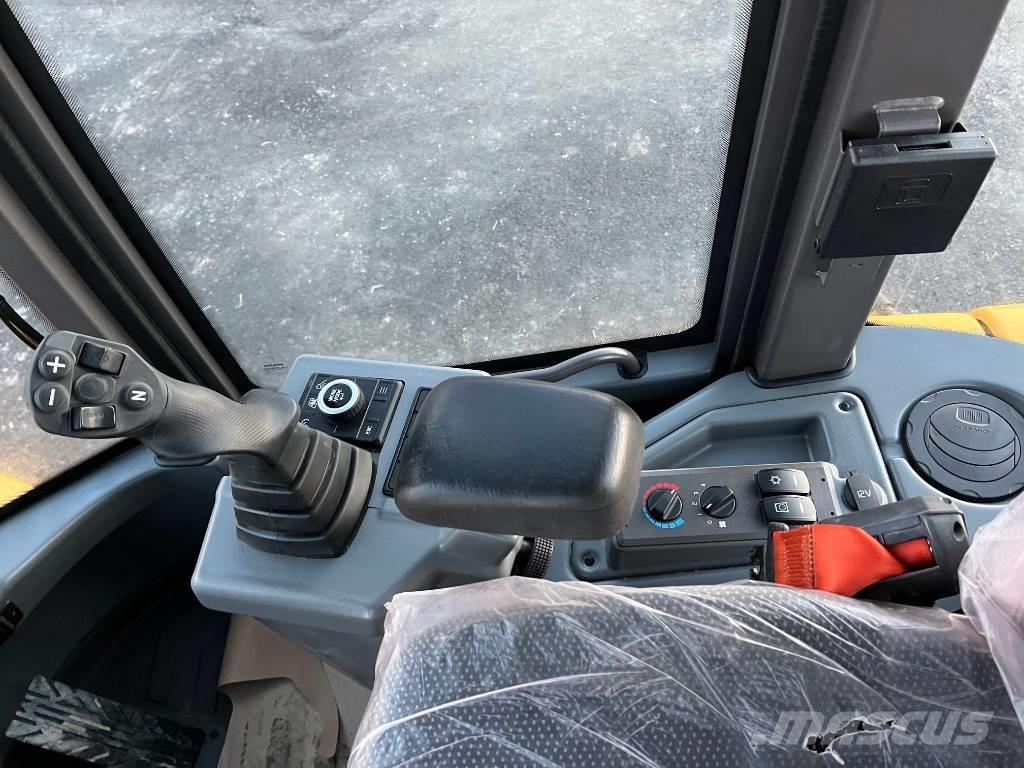 Volvo L30 HS Naudoti ratiniai krautuvai