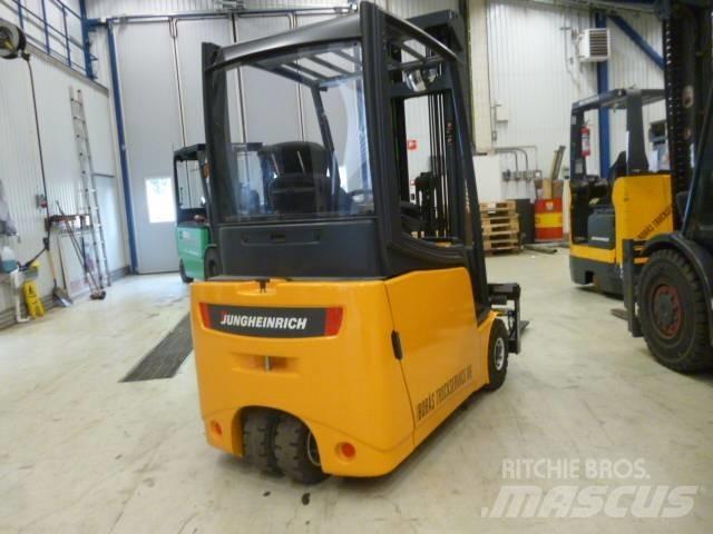 Jungheinrich EFG 216 Elektriniai šakiniai krautuvai