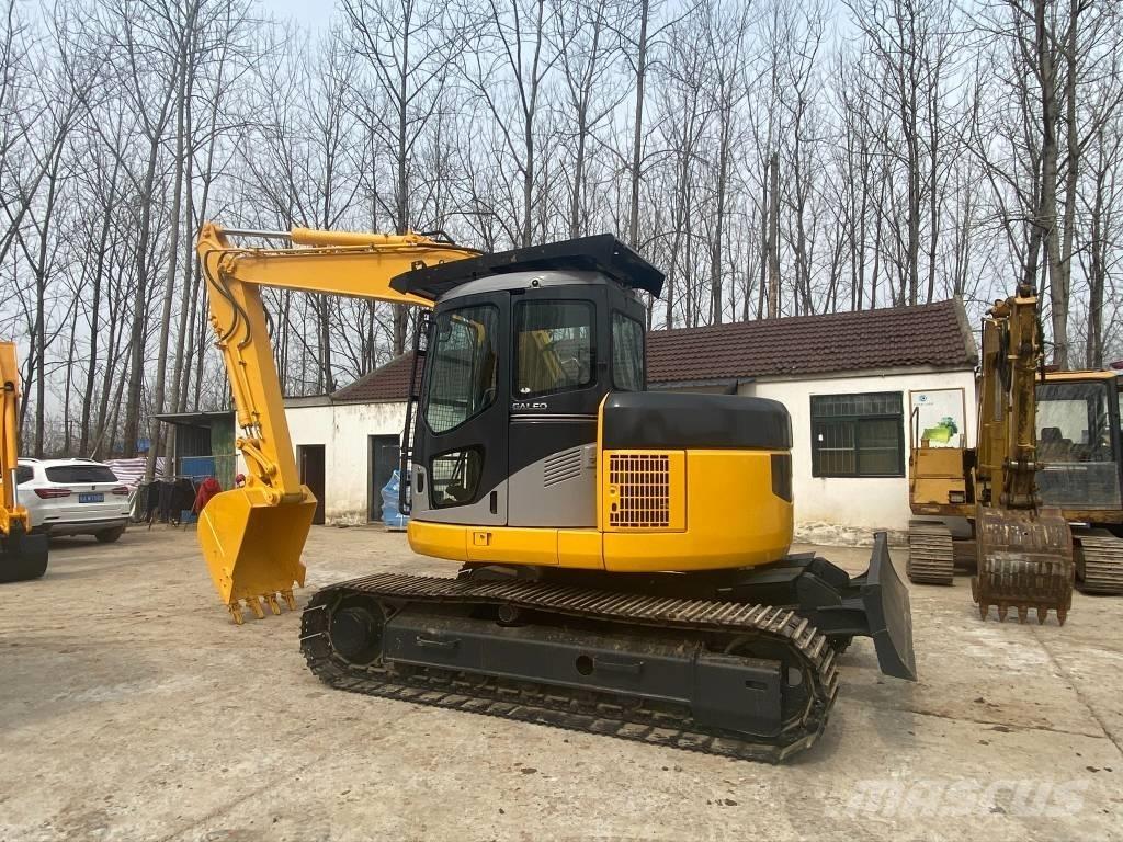 Komatsu PC128US Vikšriniai ekskavatoriai