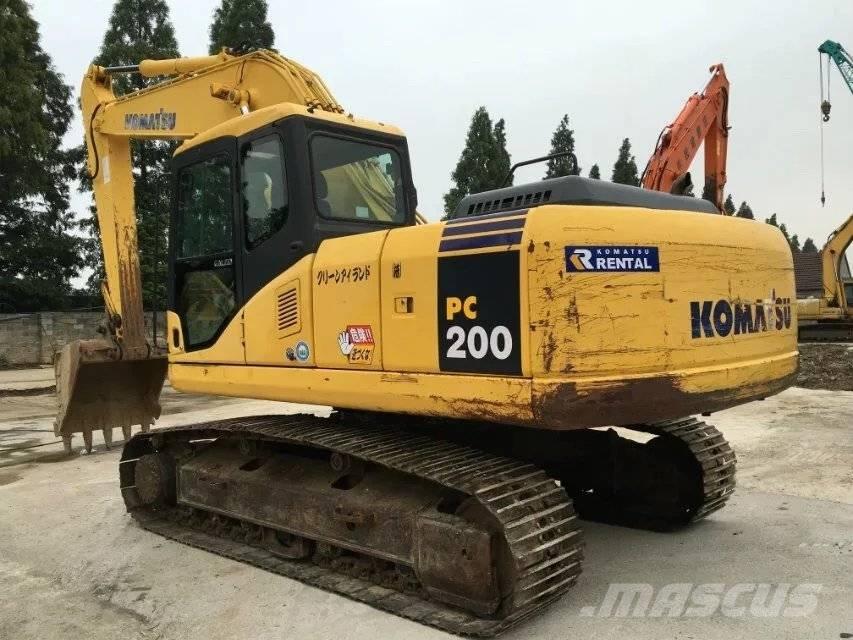 Komatsu PC 200-7 Vikšriniai ekskavatoriai