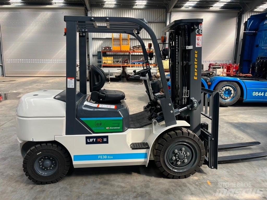 Eurotrac FE30 Elektriniai šakiniai krautuvai