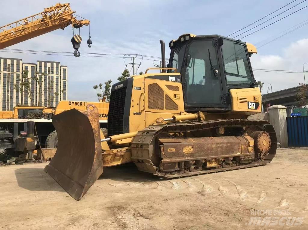 CAT D 5 K Vikšriniai buldozeriai