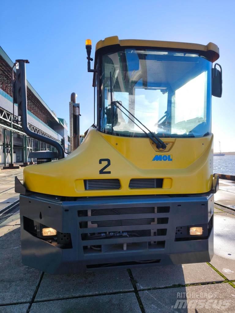 MOL RM255 Naudoti terminalų vilkikai
