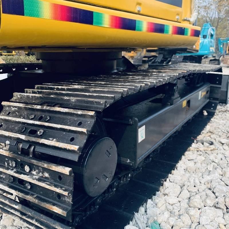 Komatsu PC 70 Vikšriniai ekskavatoriai