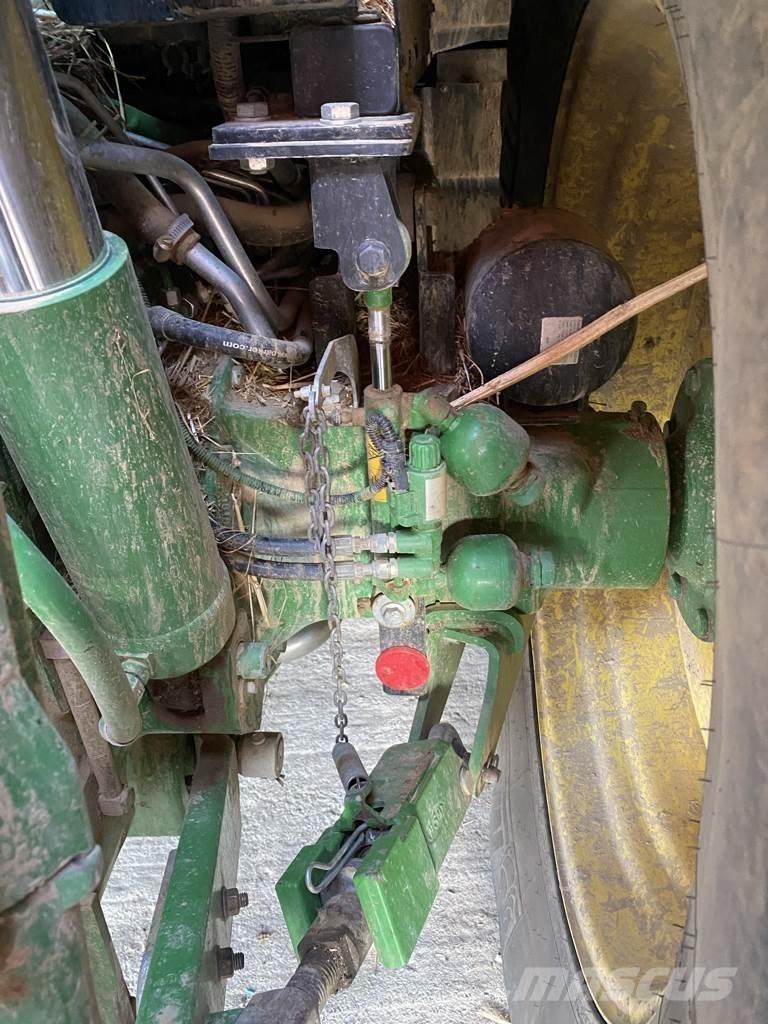 John Deere 6155R Traktoriai