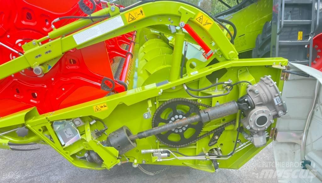 CLAAS VARIO 770 Derliaus nuėmimo kombainų galvos
