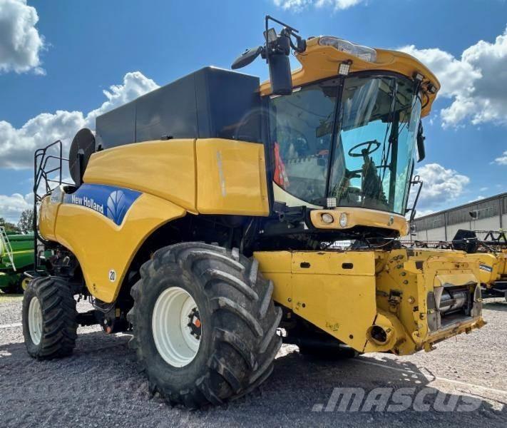 New Holland CR 980 Derliaus nuėmimo kombainai