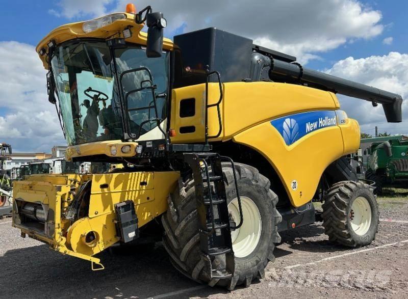 New Holland CR 980 Derliaus nuėmimo kombainai