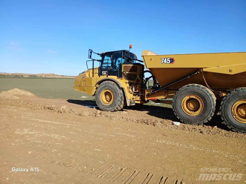CAT 745 Karjeriniai savivarčiai