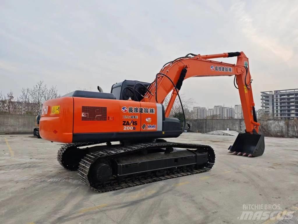 Hitachi ZX 200-6 Vikšriniai ekskavatoriai