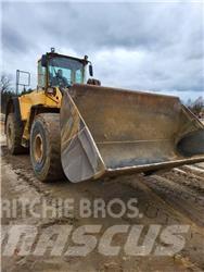 Volvo L 180 E Naudoti ratiniai krautuvai